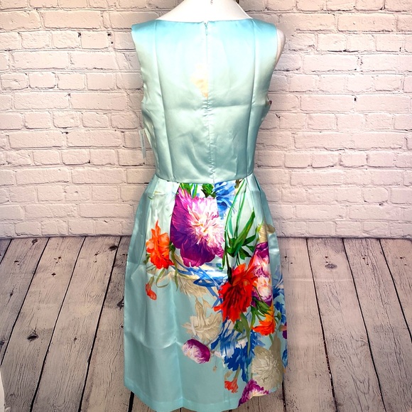 Luxe By Carmen Marc Valvo Satin Dress - Picture 4 of 7